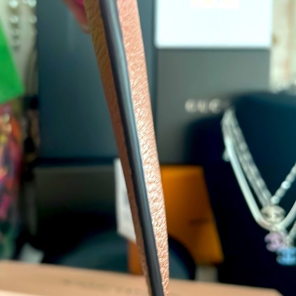 Kate Spade Wristlet Pebbled Leather - Picture 13 of 15